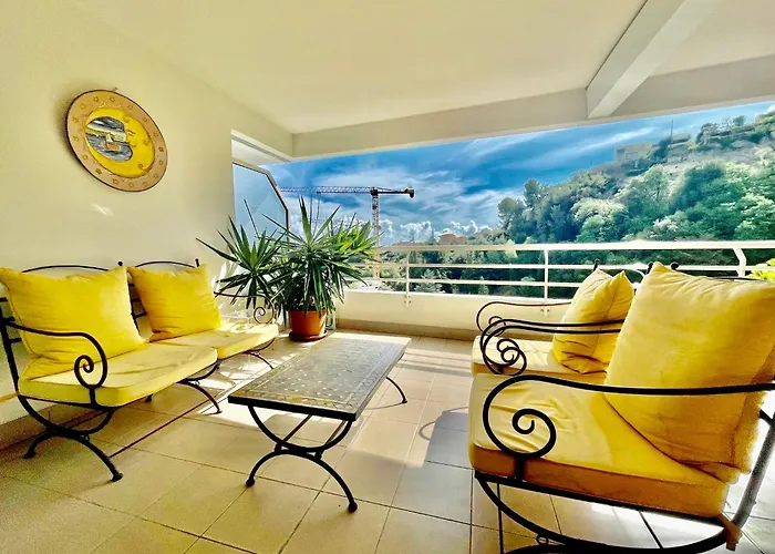 Dom wakacyjny 2 In Luxury Bordering Monaco